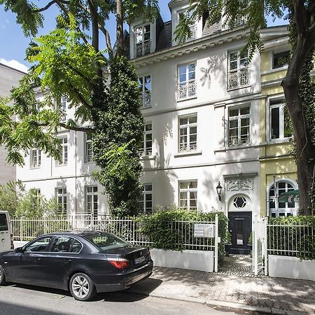 Dirazi Guesthouse & Apartments Gmbh Frankfurt am Main Dış mekan fotoğraf