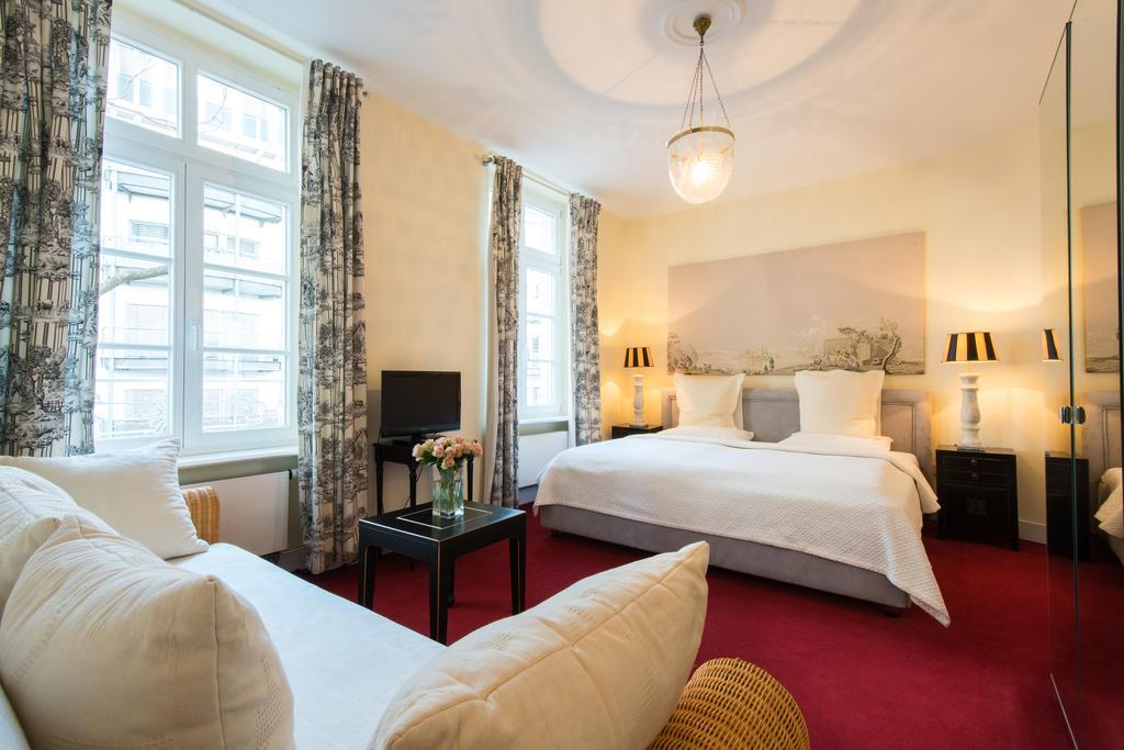 Dirazi Guesthouse & Apartments Gmbh Frankfurt am Main Dış mekan fotoğraf