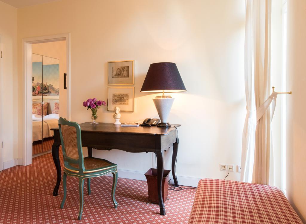 Dirazi Guesthouse & Apartments Gmbh Frankfurt am Main Dış mekan fotoğraf